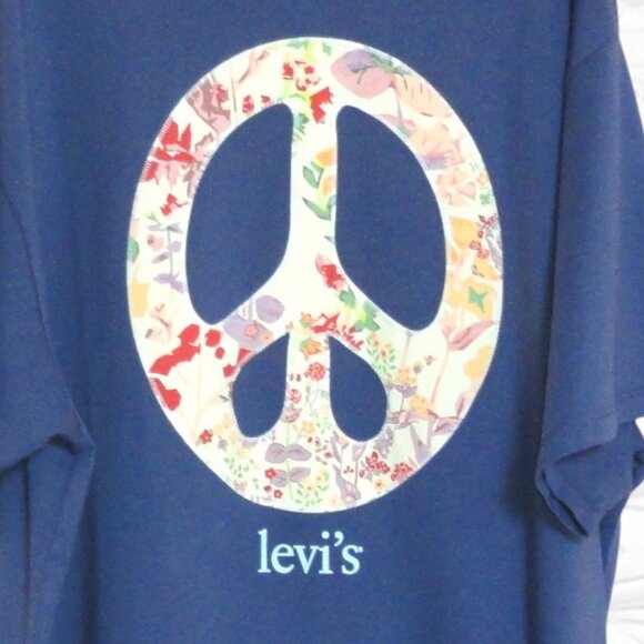 Levi's (Large) Women's Blue Floral Peace Sign Short Sleeve Tee - Picture 1 of 4